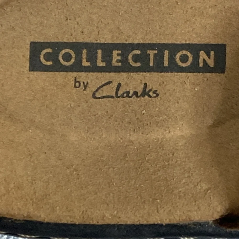 Clarks Wo size 12 Brown Leather Comfort Sandals. FAUX BUCKLE HOOK LOOP‎ STRAPS